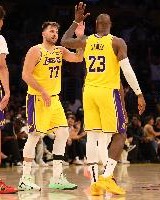 堪比季后赛！湖人最后11场：两战雷霆火箭 与勇士灰熊卡位 无弱旅