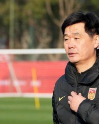 NG南宫28-梁熙明：国足输球，都是李霄鹏的责任吗？