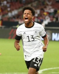 南宫NG28-阿德耶米：从拜仁弃儿到德国队新宠的曲线报国路