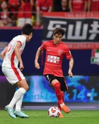 【中超】韦世豪任意球破门后伤退 蓉城1比0亚泰